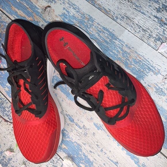 Under Armor Men’s Alethic Sneakers main image 15